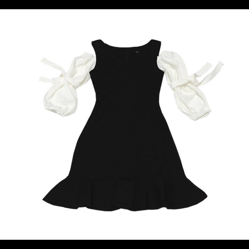 Black & white cold shoulder dress